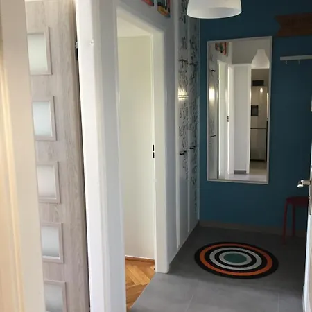 Just ! Apartment *